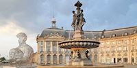 Place De La Bourse Fountain Statues in Bordeaux